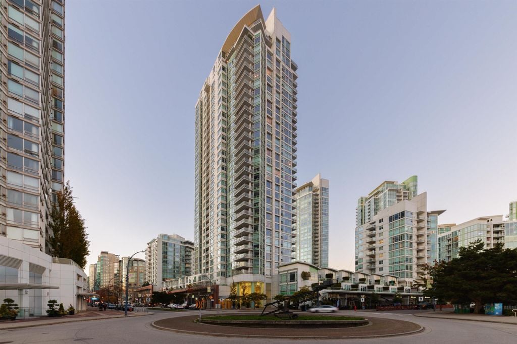 1199 Marinaside Crescent, #2305