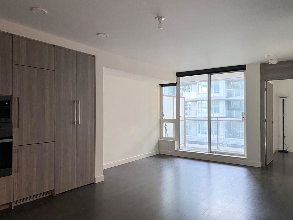 455 SW Marine Dr, #607