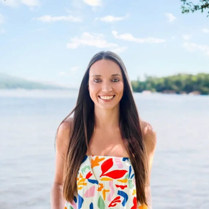Ashley Nagy Queensbury, NY Real Estate Agent Headshot