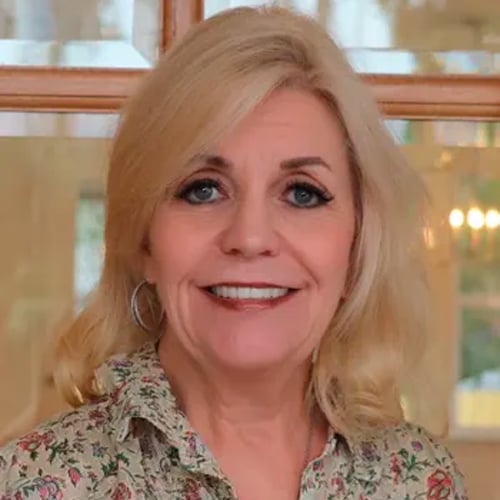 Johnnette Acree Fort Walton Beach, FL Real Estate Agent Headshot