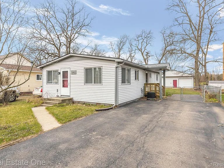 542 Snyder Rd