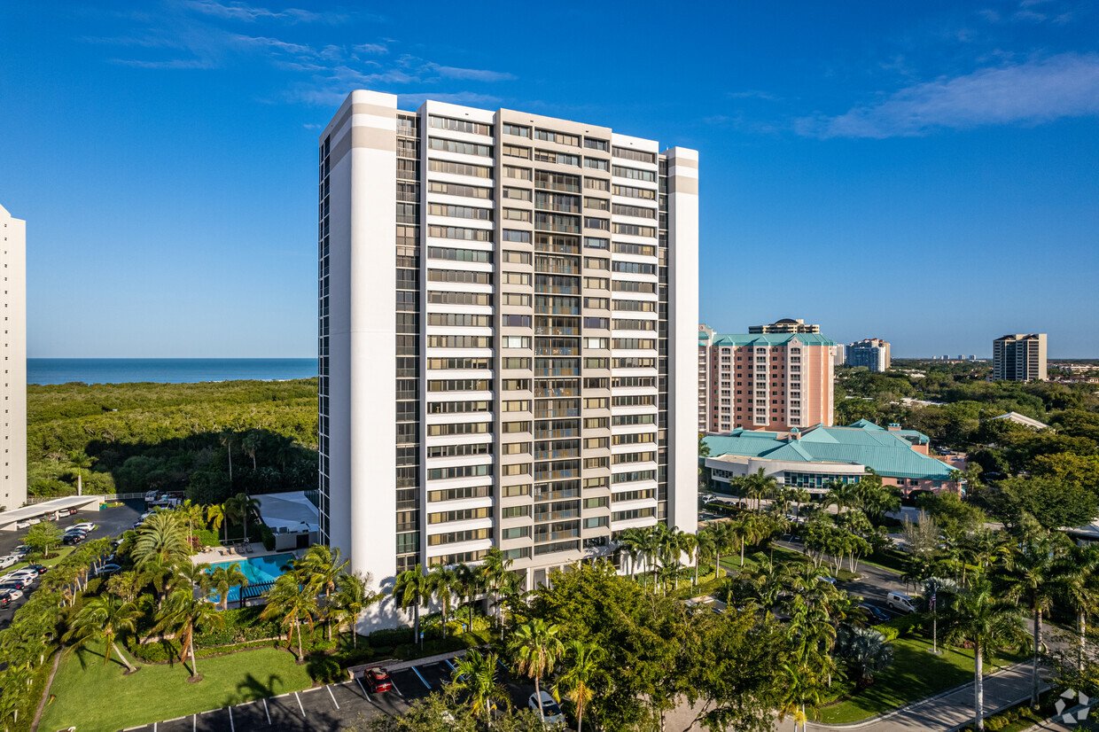 Stratford at Pelican Bay, Naples Florida