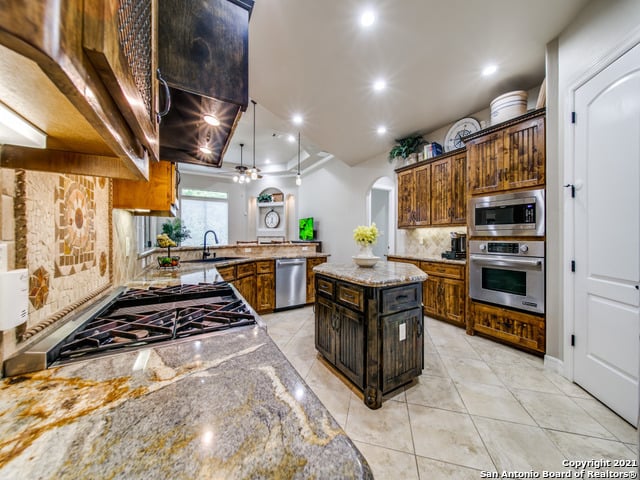 27 Sable Hts