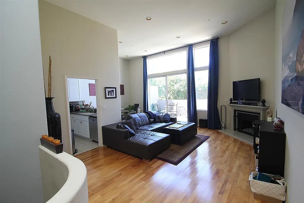 12917 Valleyheart Dr Unit 9