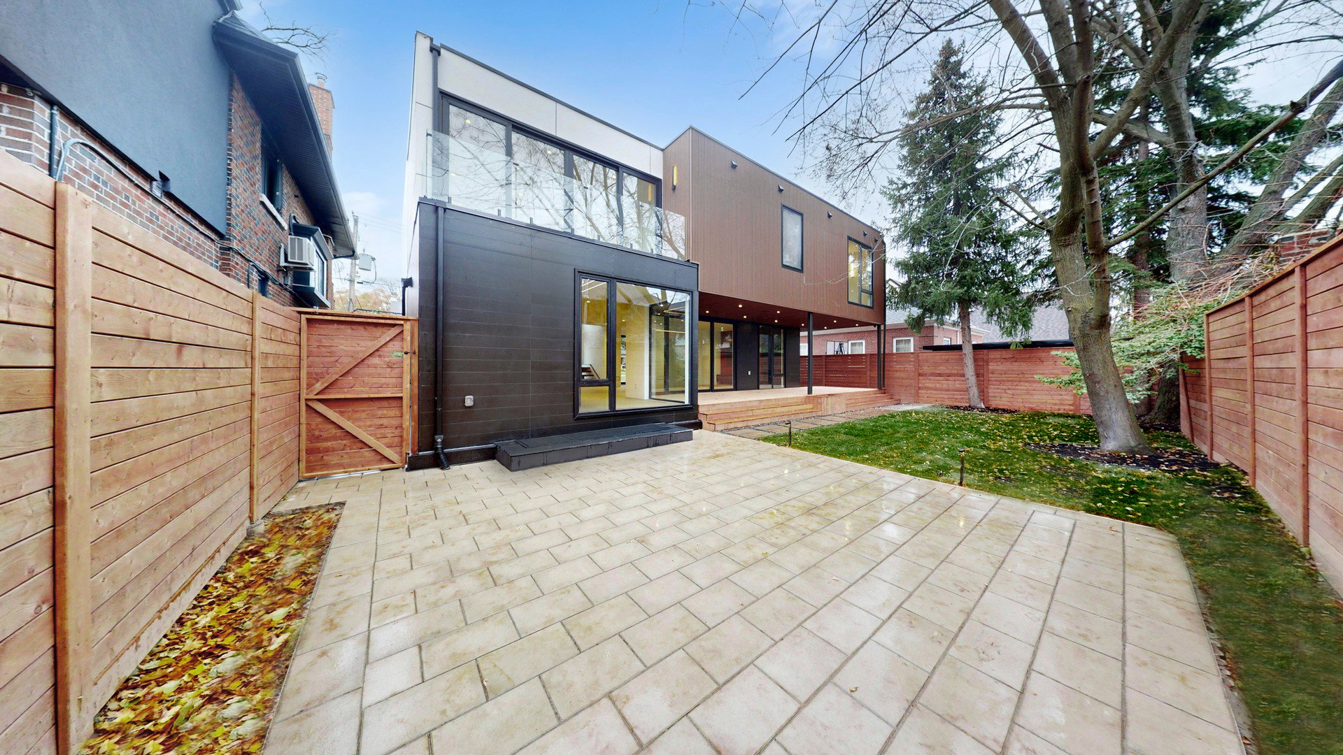 SOLD: Striking Mixed Facade