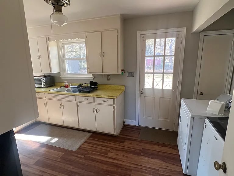 106 Crestview Dr. Inman SC 29349