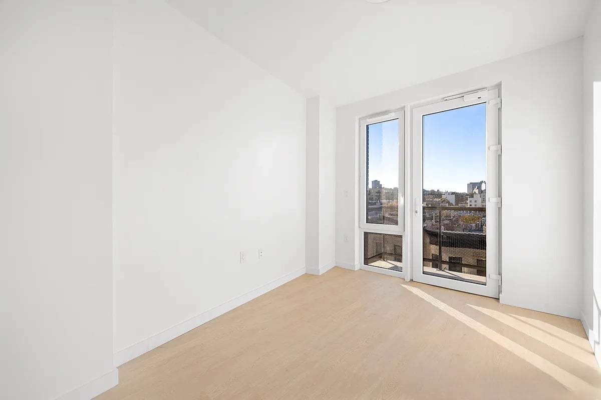 1499 Bedford Ave 5A