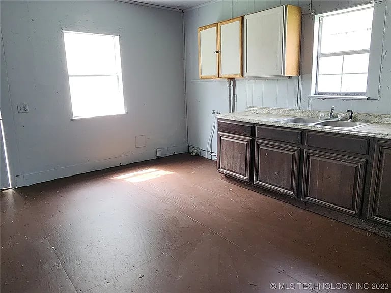 731 W 13th
