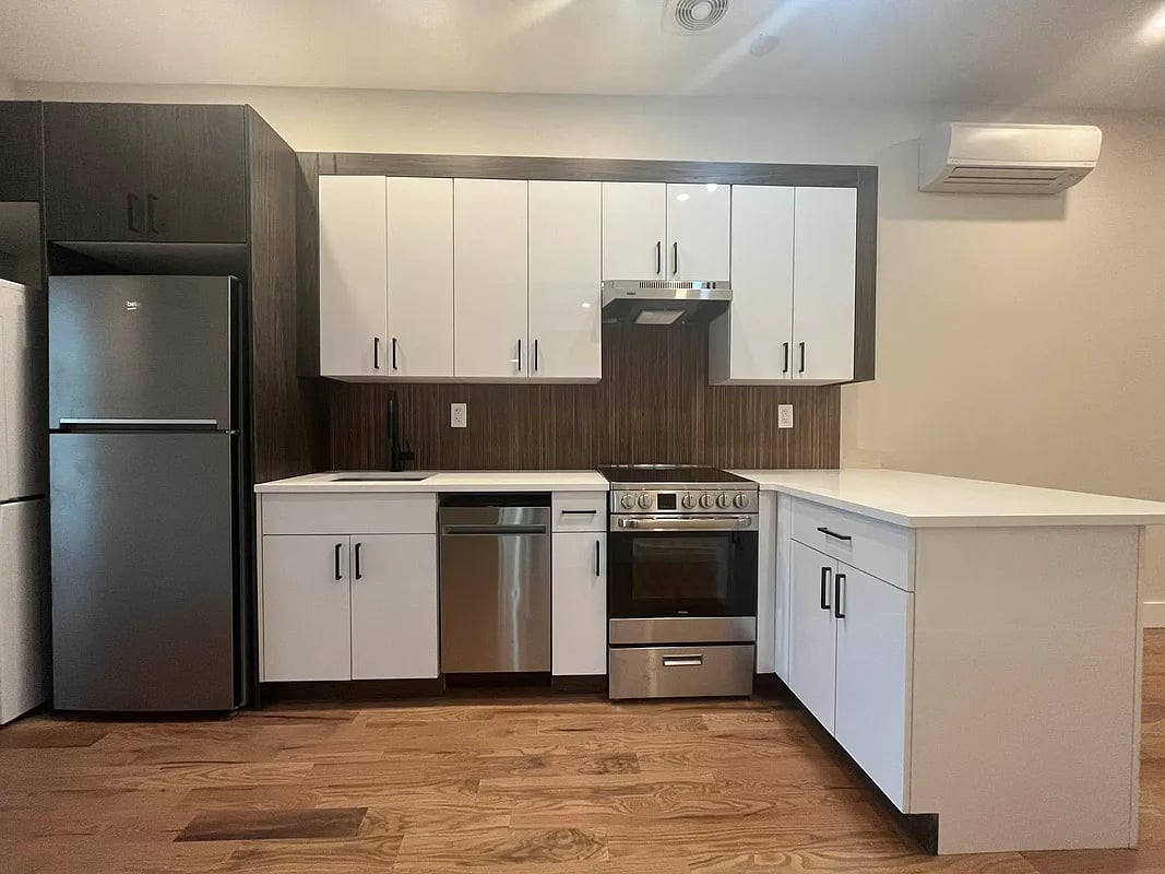 512 Onderdonk Ave 3R