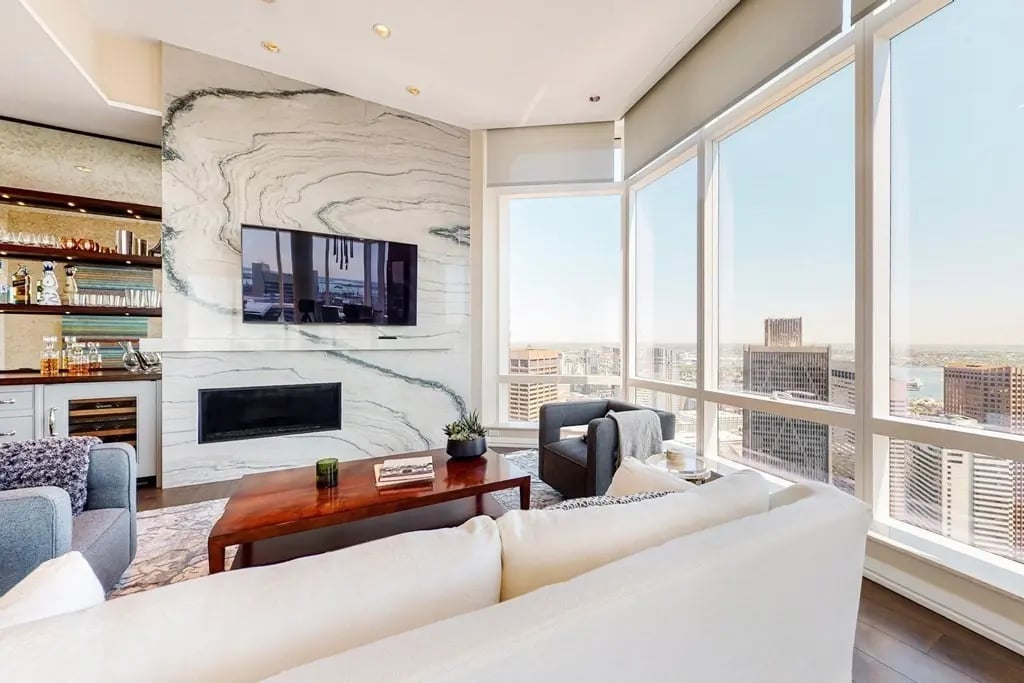 1 Franklin St PH, #1D