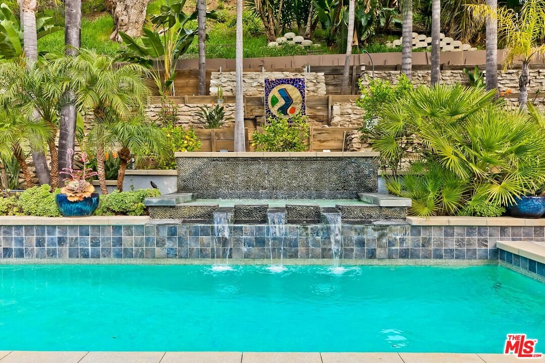  1514 San Ysidro Dr