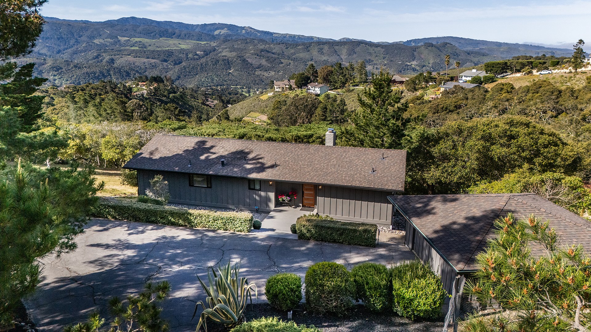 Private Hilltop Retreat - 25450 Via Cicindela