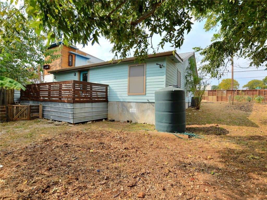 1717 Rosewood Ave