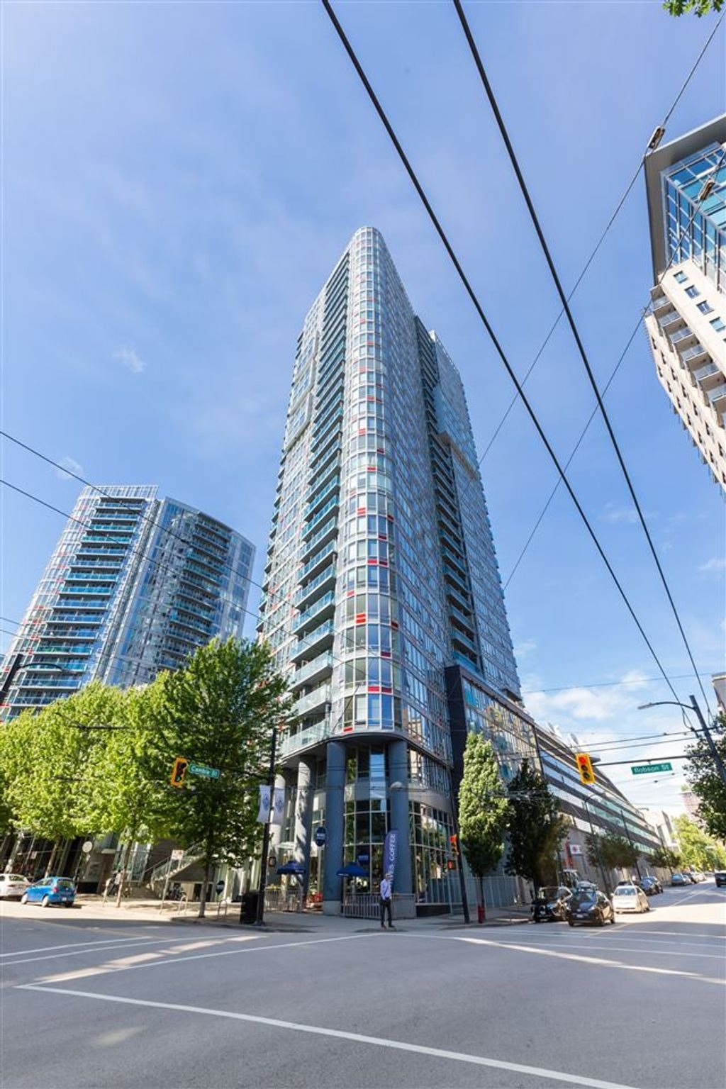 233 Robson St, #703