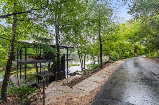 4625 Rockcliff Rd