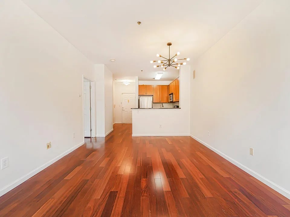 24 AVENUE AT PORT IMPERIAL Unit: 104