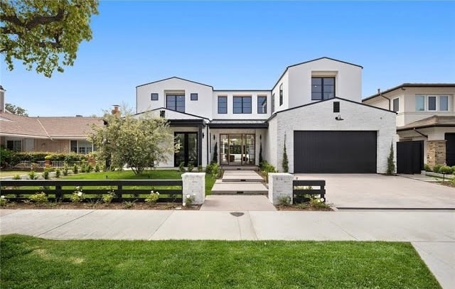 1807 Port Charles Newport Beach, CA 92660 Sold $7,195,000