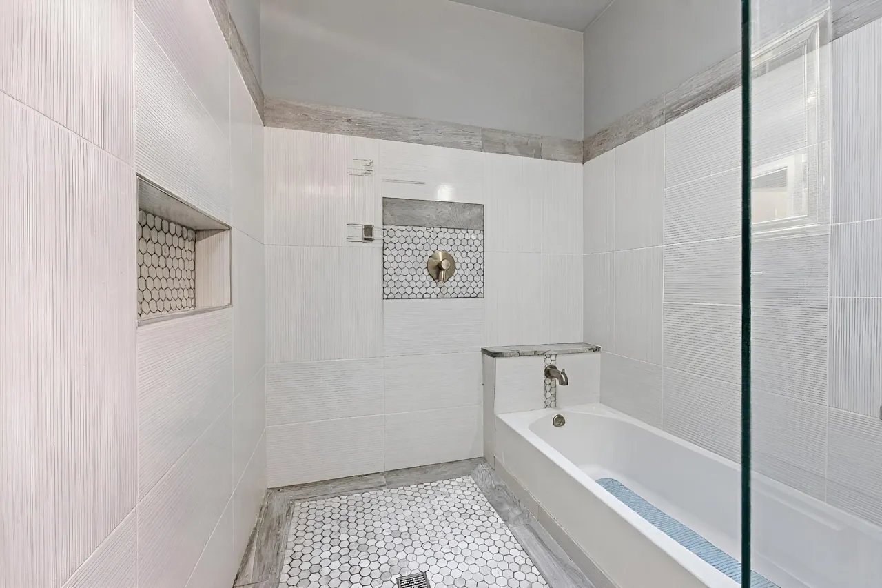 2495 NW 66th Drive