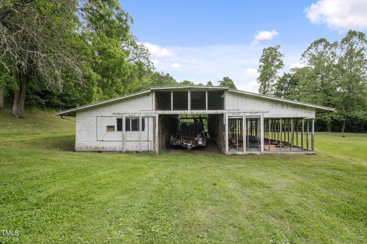 942 Paint Fork Rd