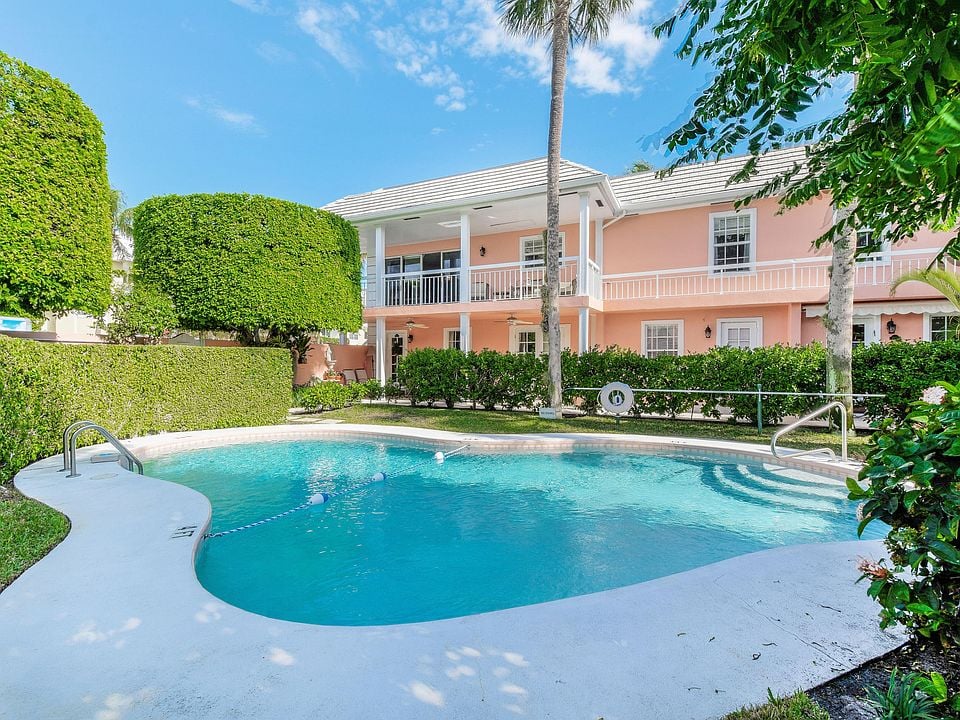 134 Peruvian Avenue Unit: 201