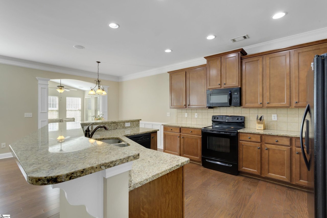 108 Chandler Crest Ct