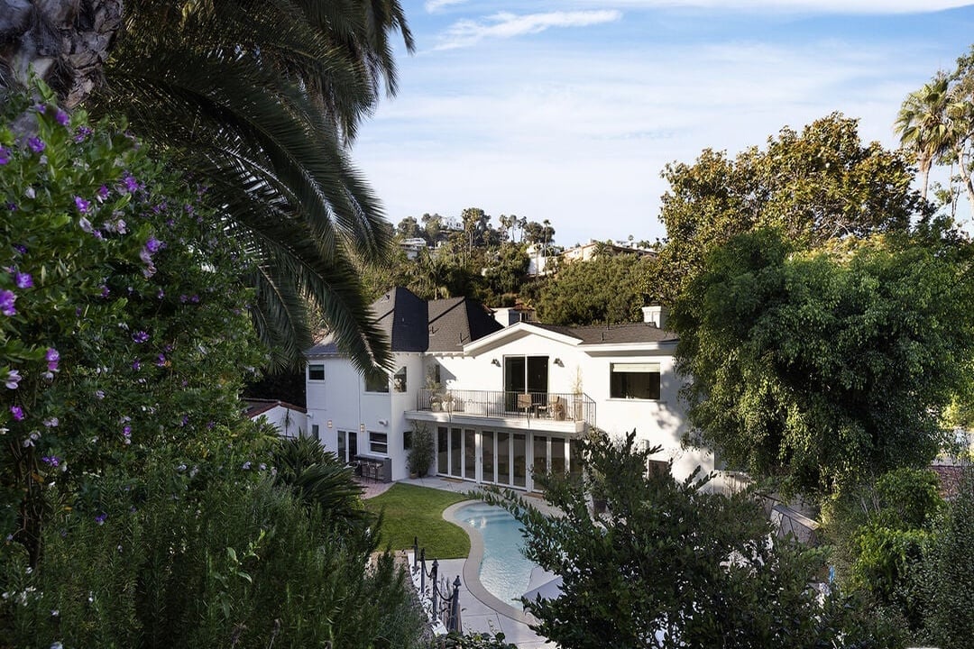 Nova Pavilion, El Cerrito Pl, 90068