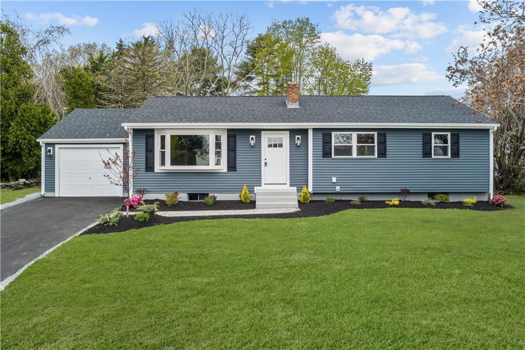 Pristine One Level Living in Portsmouth