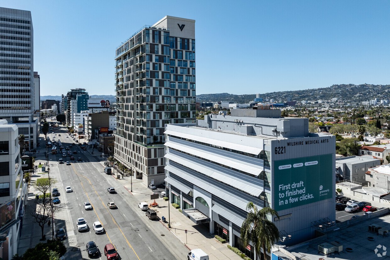 6221 Wilshire Blvd
