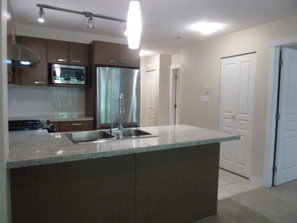 9500 Odlin Rd, #126