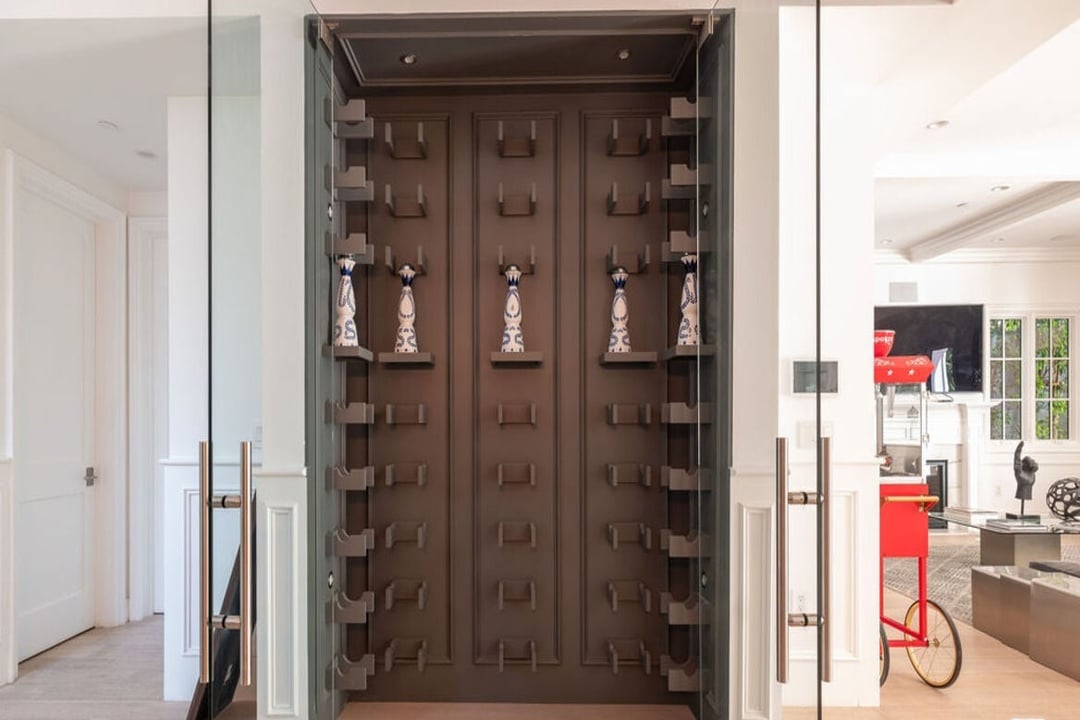 Highcliff Vista, N Stanley Ave, 90036