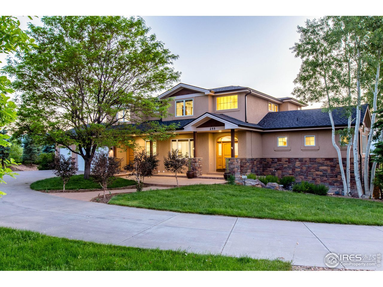255 Barcelona Dr