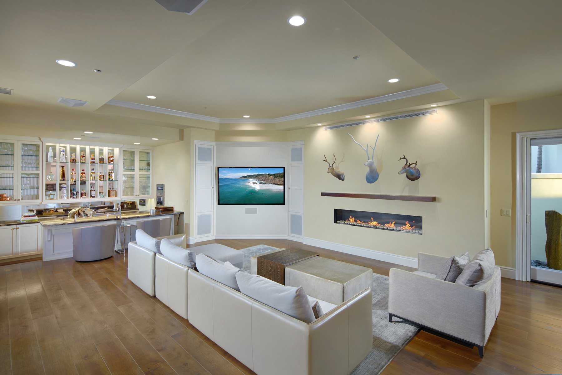 1 Elk Grove Ln