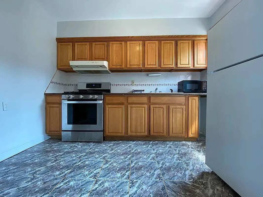 936 Atlantic Ave 2