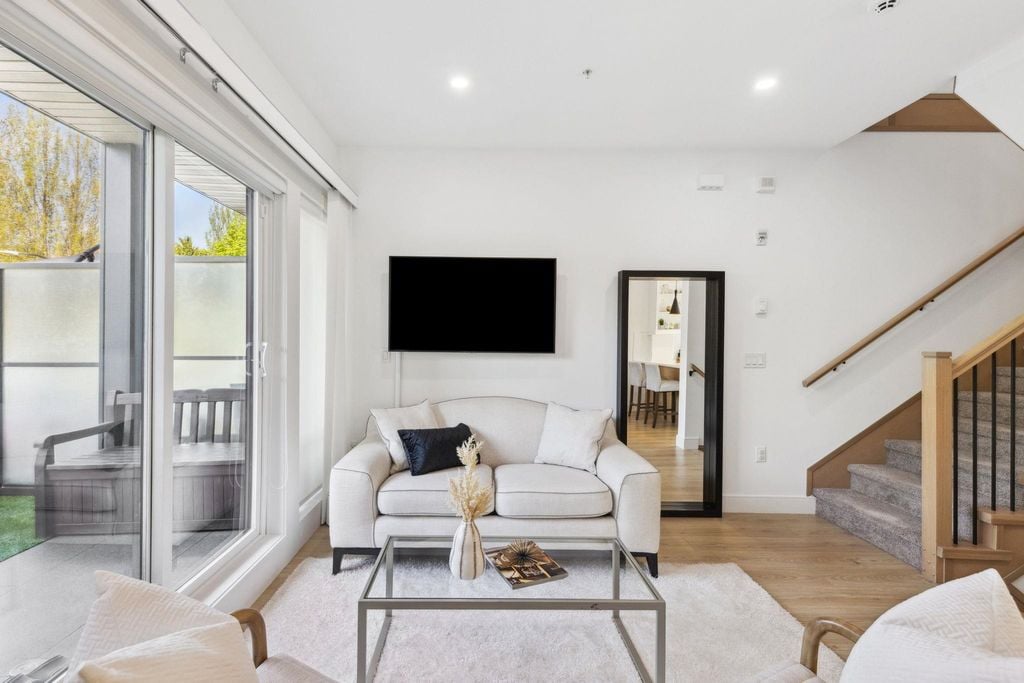 7131 17th Ave, #207
