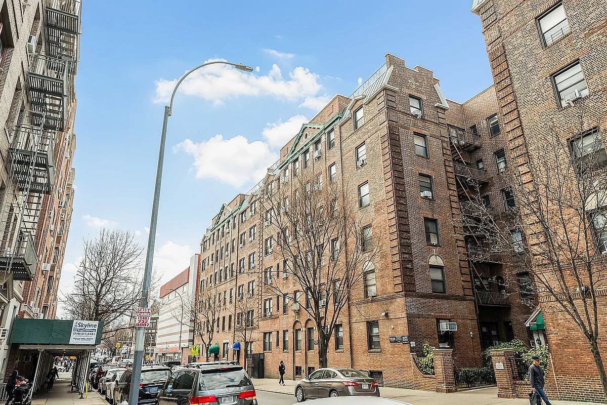 35-50 82nd St APT 3E