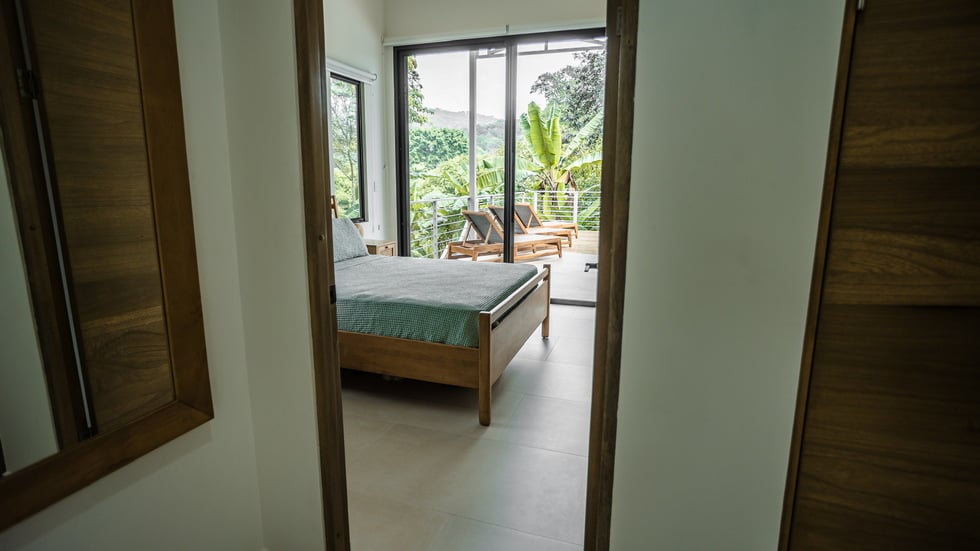 Luxury Riverfront Residence in Playa Dominical Walk to the Beach
