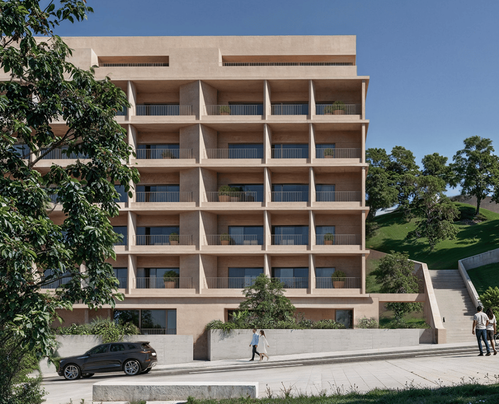 Bright 2-Bedroom Apartment with Expansive Outdoor Space in Coimbra