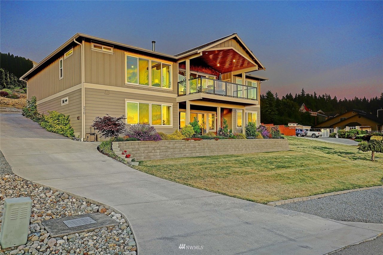 210 Burke Dr