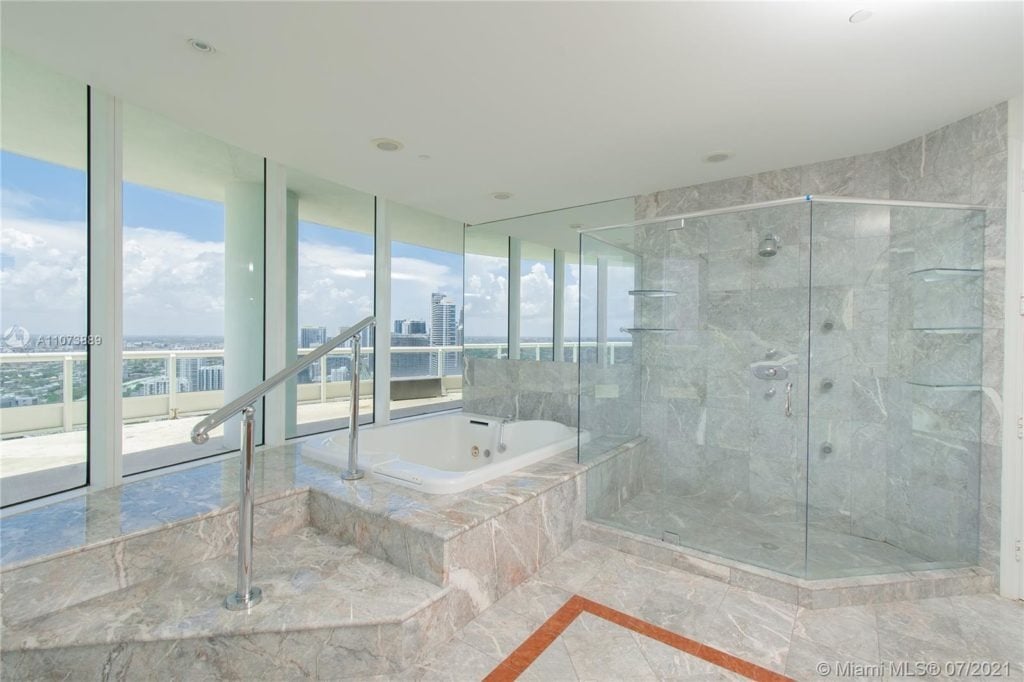 Brickell’s Santa Maria PH4302 Sold at $5,350,000