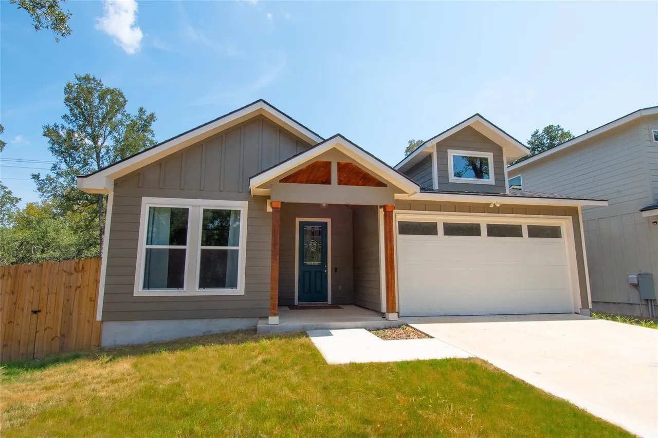 59 Wood Glen Dr