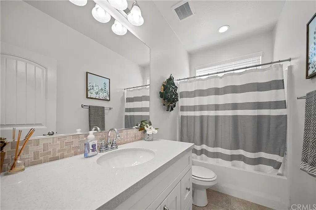 1454 Shane Ct