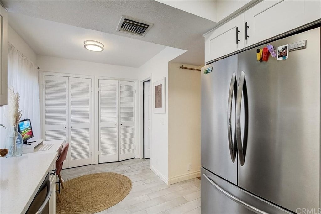 5743 Monte Vista St, Unit 6