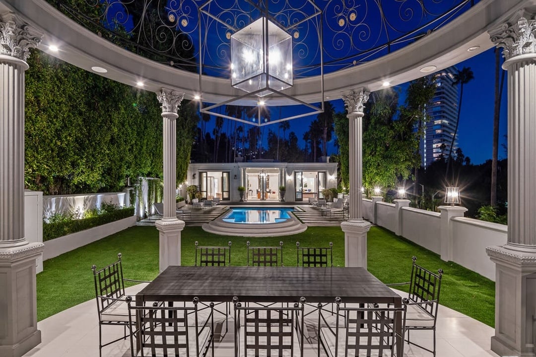 Noble Villa