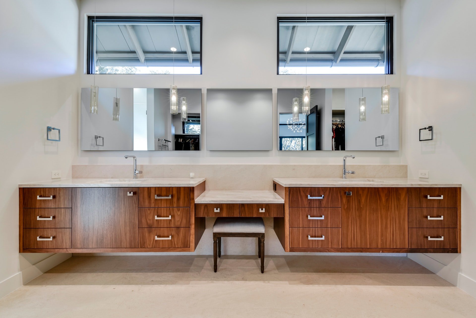 108 Parkwood Court