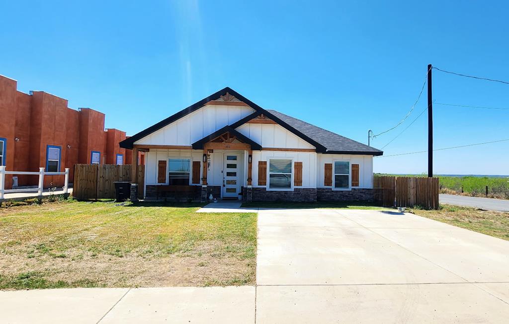 1812 Old Pioneer Rd