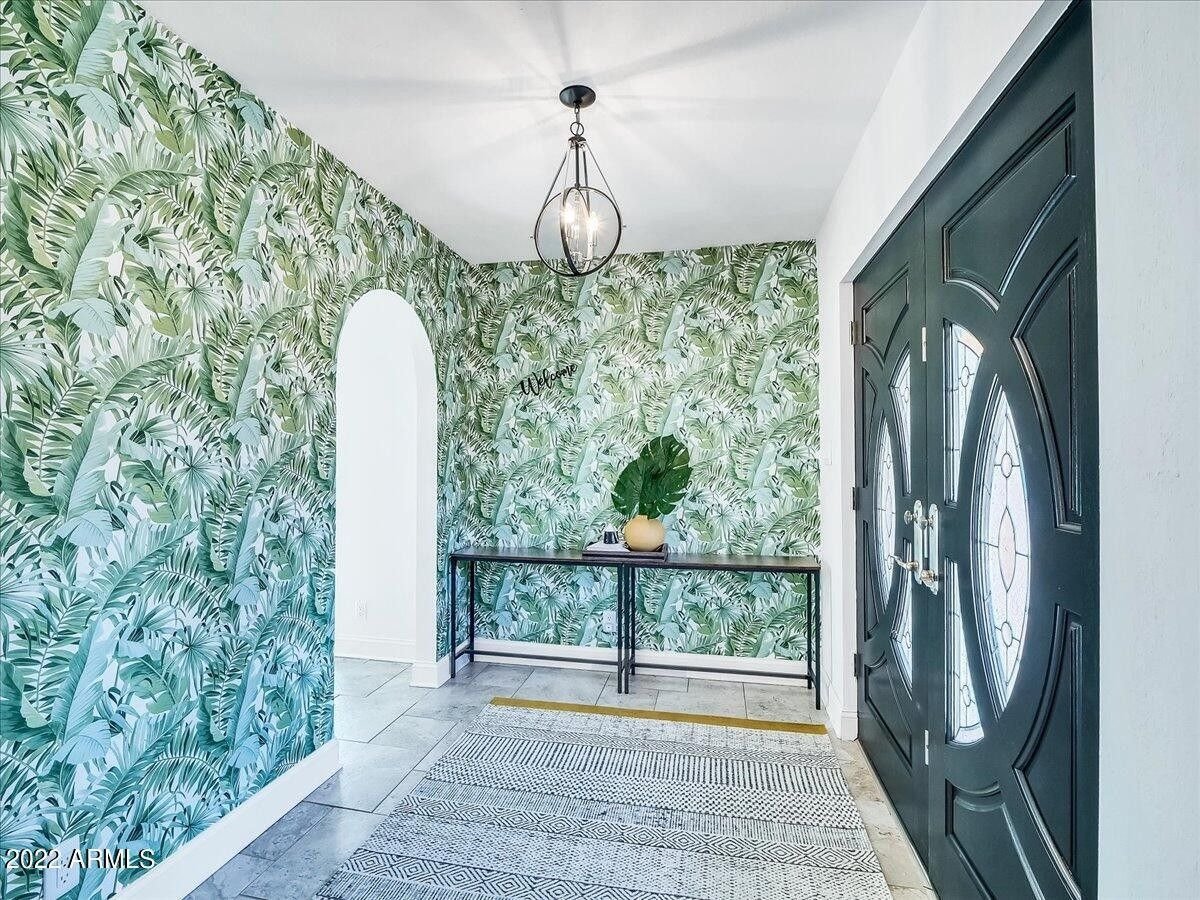 6802 E Paradise Pkwy