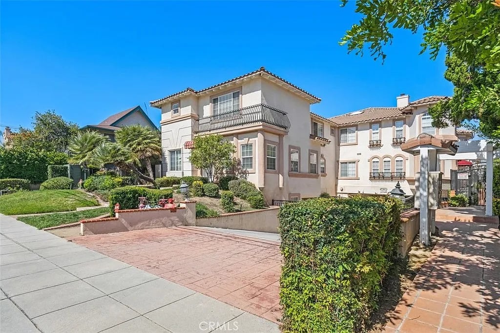 463 Fairview Ave #A