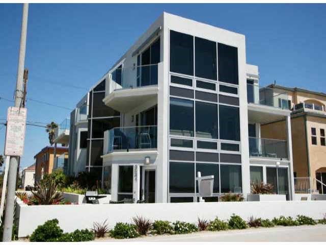 3541 Ocean Front Walk