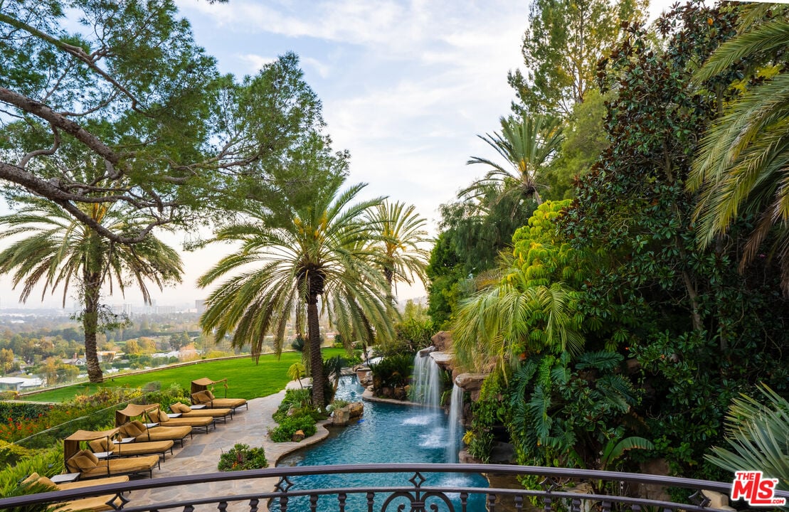 Monarch Heights, Westwanda Dr, 90210