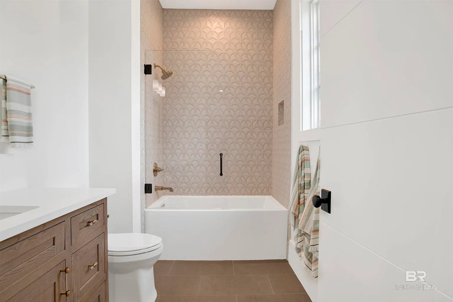 873 Inlet Cir